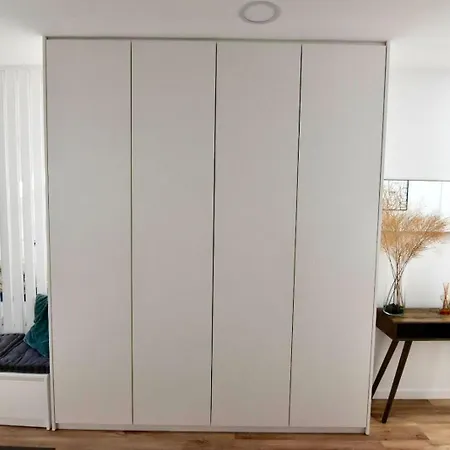 Marina Modern Apartment